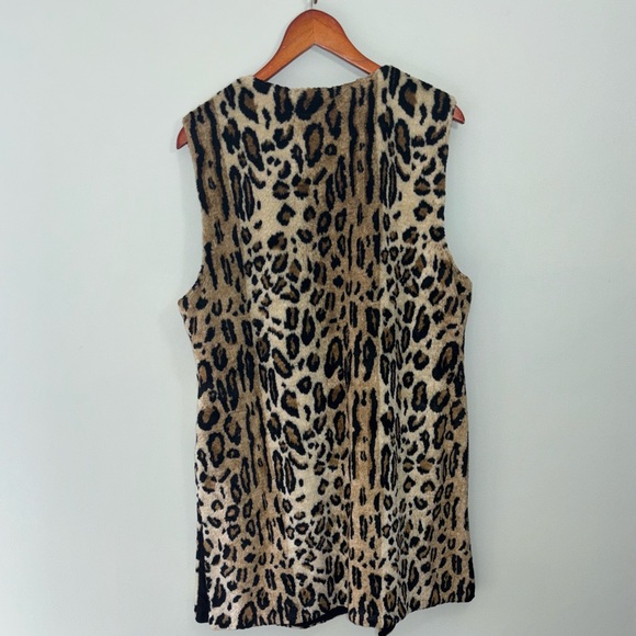 Chico's Leopard Print Vest size 2/Large 12 - Picture 3 of 5
